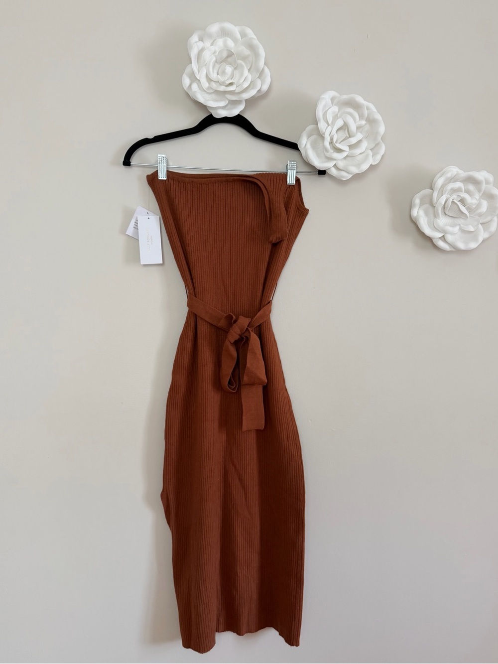 JustFab One-Shoulder Ribbed Midi Dress in Rust Brown
